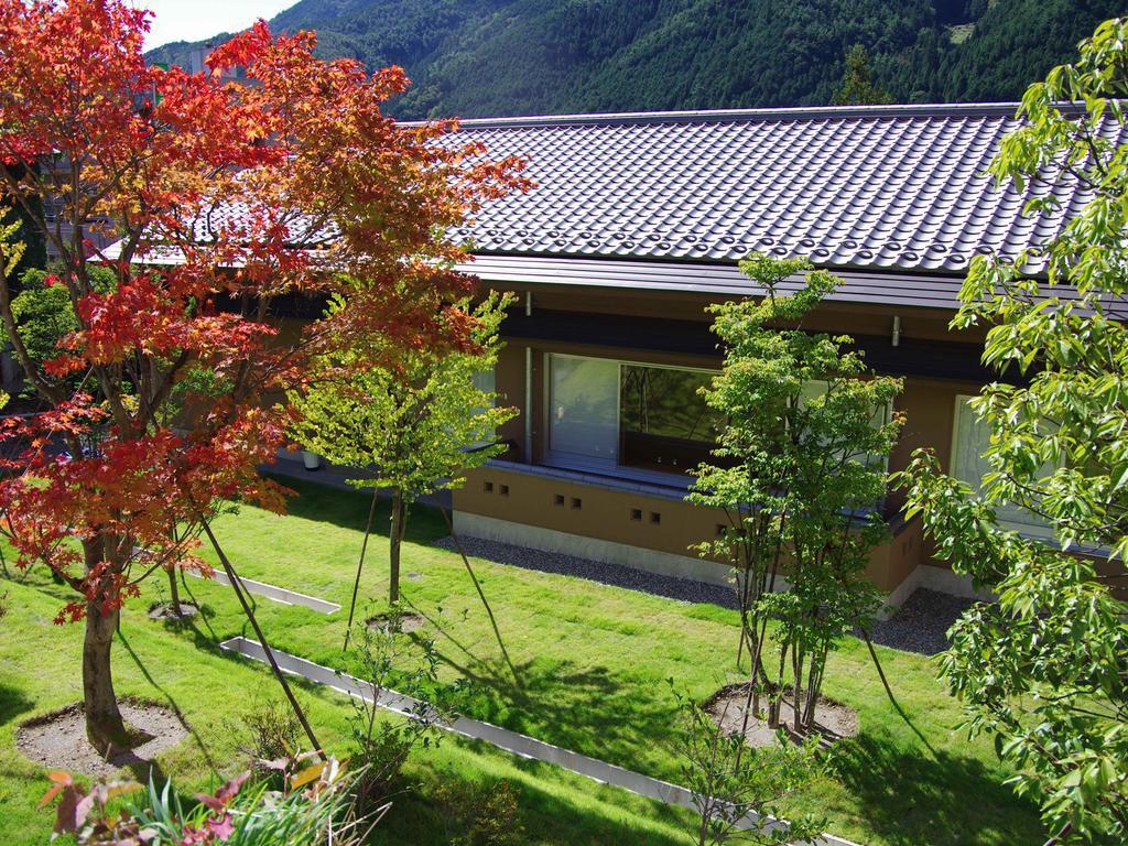 Gero Onsen Yukyunohana Экстерьер фото